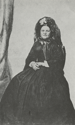 Mary Lincoln in mourning